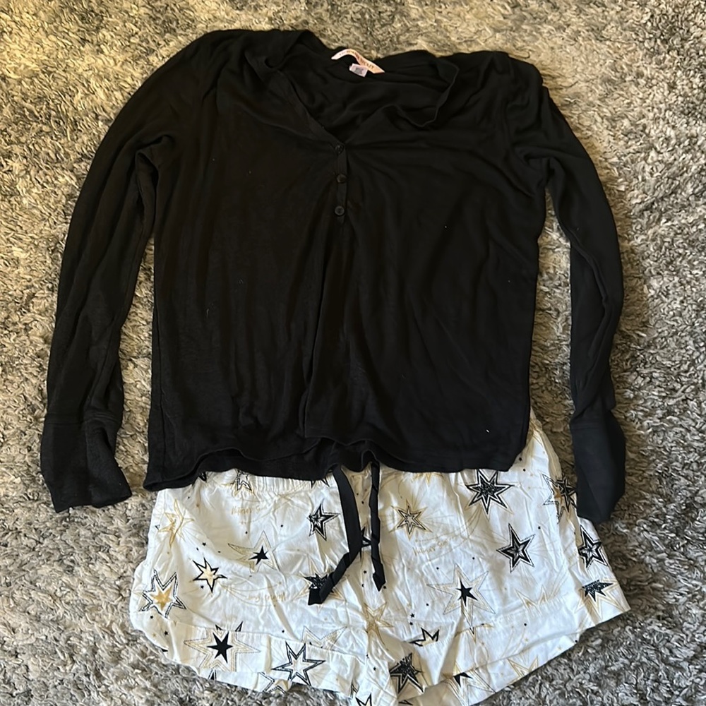 Victoria secret pajama set